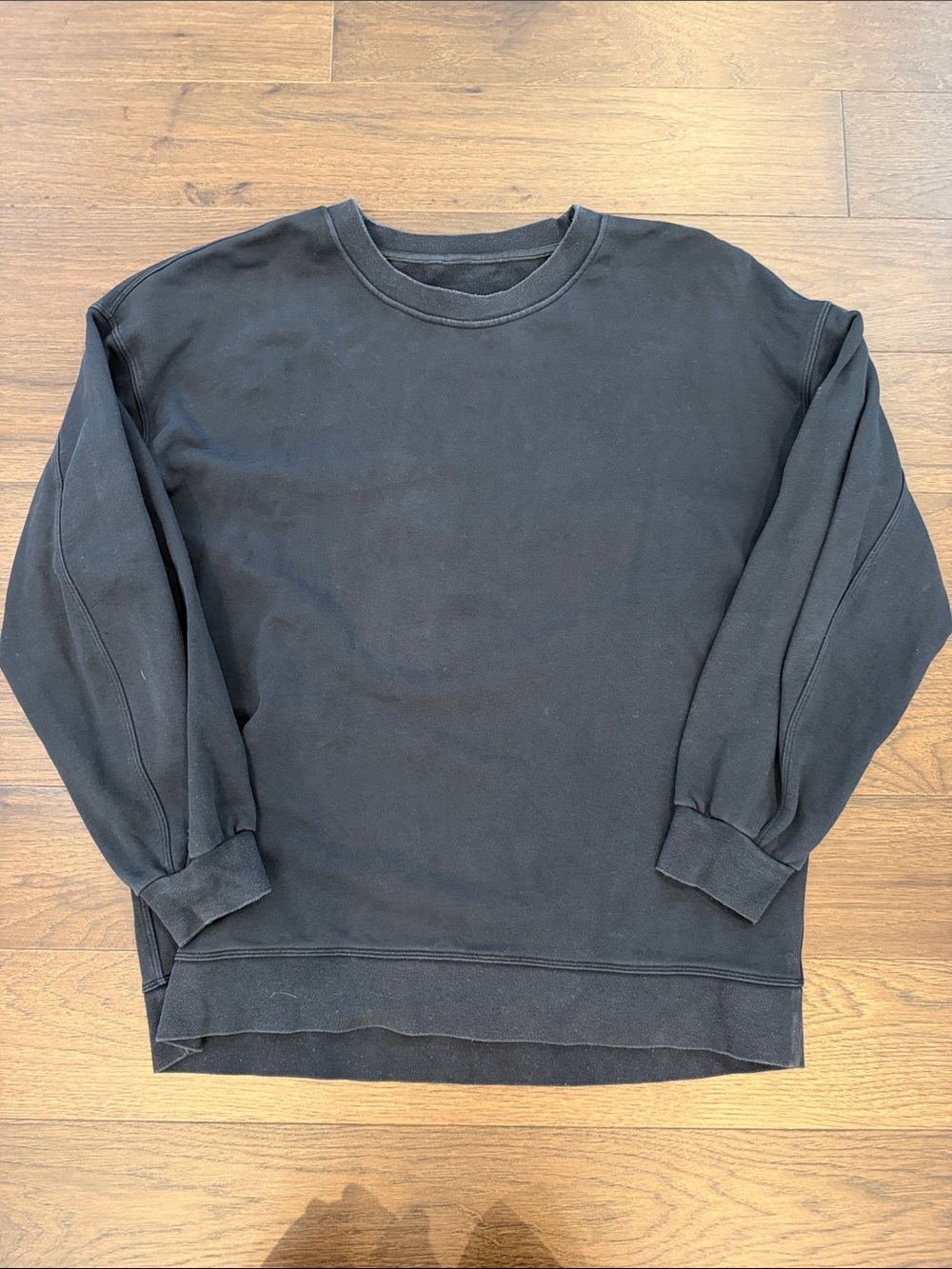 lululemon athletica Oversized Black Crewneck Sweater 8 (? No Size Tag) - C1-353